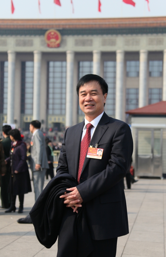 张国良董事长荣获2023中国纺织服装行业十大年度人物